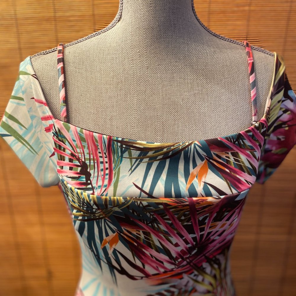 Guess Floral Tropical Bodycon Dress Size 6 EUC - Picture 2 of 6